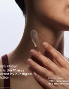Clarins Extra-Firming Neck & Décolleté Anti-Aging Cream kisimító krém nyakra és a dekoltázsra 75 ml
