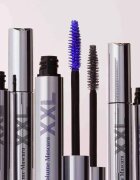 Clarins Wonder Volume Mascara XXL szempillaspirál a maximális dús hatásért árnyalat 02 Blue 8 ml