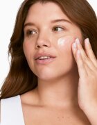 Clinique 3 Steps Dramatically Different™ Moisturizing Lotion+ hidratáló emulzió száraz és nagyon száraz bőrre 200 ml