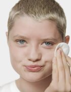 Clinique Anti-Blemish Solutions™ Clarifying Lotion tonik minden bőrtípusra 200 ml