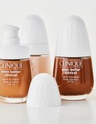 Clinique Even Better™ Clinical Serum Foundation ápoló alapozó SPF 20 árnyalat WN 30 Biscuit 30 ml