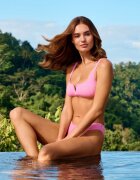 Coco & Eve Like A Virgin Leave-in Conditioner öblítés nélküli kondicionáló a könnyű kifésülésért 150 ml
