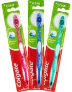 Colgate Premier Clean fogkefe közepes 1 db