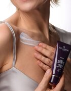 Collistar Unica Even Finish Redensifying Cream feszesítő krém dekoltázsra és mellre SPF 30 75 ml
