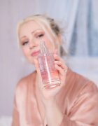 Crystallove Rose Quartz Shimmer Facial Mist arc spray az élénk bőrért 100 ml
