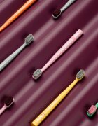 Curaprox CS 12460B Velvet fogkefe többféle színben 1 db