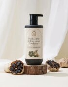 DAENG GI MEO RI Black Garlic & Curcumin Treatment tápláló kondicionáló a dús hajért és a hajvégek töredezése ellen 500 ml