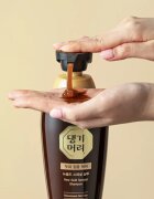 DAENG GI MEO RI New Gold Special Shampoo erősítő sampon zsíros hajra 500 ml