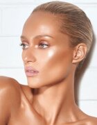 Danessa Myricks Beauty Lightwork multifunkciós arc paletta az arcra árnyalat I 6x8 g