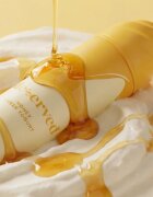 DESERVED Whipped Shower Foam Honey Greek Yogurt tusoló hab testre 250 ml