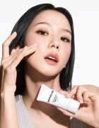 DIOR Hydrating Invisible UV Fluid bőrvédő folyadék SPF 50+ 30 ml
