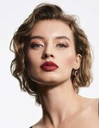 Dolce&Gabbana Gemstone Lipstick fényes ajakrúzs árnyalat 420 Emerald Scarlet 3.5 g