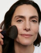 Dr. Hauschka Make-Up Colour Correcting Powder kompakt púder árnyalat 02 calming 8 g