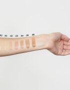 Dr. Hauschka Make-Up Foundation könnyű alapozó árnyalat 001 cashew 30 ml