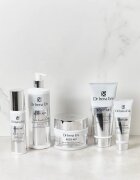 Dr Irena Eris Body Art Alabaster Scrub bőrkisimító testpeeling alabástrommal 200 ml