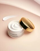 Eisenberg Classique Soin Cou Décolleté et Poitrine feszesítő krém nyakra és dekoltázsra 100 ml