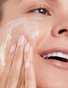 Elemis Dynamic Resurfacing Facial Wash tisztító gél kisimító hatással 200 ml
