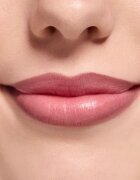 essence 8h Matte Comfort Matt ajakceruza hegyezővel árnyalat 22 Ash Attitude 0.3 g
