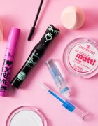essence All About Matt! Átlátszó kompakt powder 8 g