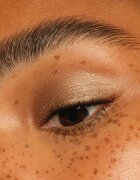 essence BLUR NUDE szemhéjfesték ceruza árnyalat 06 Iced Mocha 1.2 g
