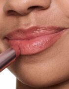 essence Blur Soufflé tonizáló ajakbalzsam matt hatással árnyalat 01 Nude Beige 3 g