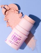 essence BRIGHT EYES! bőrélénkítő ceruza szemre árnyalat 01 Soft Rose 5.5 ml
