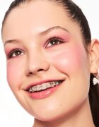 essence call me QUEEN Műszempilla hatású szempillaspirál vízálló árnyalat Black 115 ml
