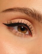 essence Eyeliner Pen Szemceruza a hosszan tartó hatásért 1.2 ml