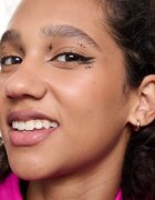 essence Eyeliner Pen Szemceruza a hosszan tartó hatásért 1.2 ml