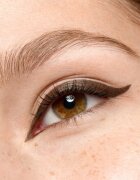 essence Eyeliner Pen ultra-fekete szemhéjtus árnyalat 020 Brown 1.1 ml