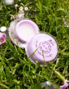 essence GLIMMER IN A BUBBLE hidratáló maszk az ajkakra csillámporral árnyalat 01 Kiss In A Bubble 7.5 g