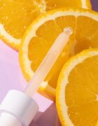 essence Hello Good Stuff! Glow-C bőrélénkítő szérum C-vitaminnal 30 ml