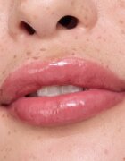 essence Hydra Kiss hidratáló olaj az ajkakra árnyalat 13 Rusty Rose 4 ml