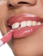 essence Hydra Kiss hidratáló olaj az ajkakra árnyalat 13 Rusty Rose 4 ml