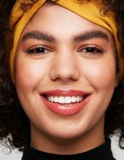 essence Make Me Brow szemöldökzselé árnyalat 01 Blondy Brows 3.8 ml