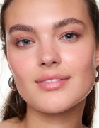 essence milky GLAZED hidratáló bázis alapozó alá élénkítő hatással 50 ml