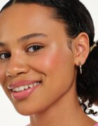 essence Radiant Light bőrélénkítő és arcpirosító sminkpaletta árnyalat Glow Icon 11 g
