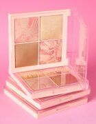 essence Radiant Light bőrélénkítő és arcpirosító sminkpaletta árnyalat Glow Icon 11 g