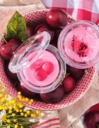 essence SO CHERRY happy ajakbalzsam árnyalat 01 Cheeky Cherry 6.4 g