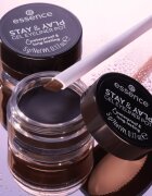 essence STAY & PLAY szemhéjtus árnyalat 01 Black 5 g