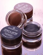 essence STAY & PLAY szemhéjtus árnyalat 01 Black 5 g