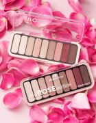 essence The Rose Edition szemhéjfesték paletta árnyalat 20 Lovely In Rose 10 g