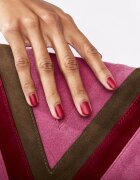 Essie Gel by fedő körömlakk 13.5 ml