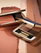 Estée Lauder Pure Color The Essential Eyeshadow Quad szemhéjfesték paletta applikátorral árnyalat Gallery Hop 4 g