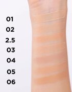 Eveline Cosmetics Liquid Camouflage vízálló korrektor hialuronsavval árnyalat 2.5 75 ml