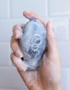 Foamie Too Coal To Be True szilárd arctisztító normál és kombinált bőrre 60 g