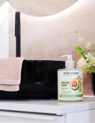Folk & Flora Avocado & Olive folyékony szappan az érzékeny bőrre 500 ml