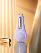 FOREO BEAR™ 2 eyes & lips mikroáramos tonizáló készülék a szem köré és a szájra Lavender 1 db