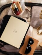 FOREO FAQ™ LED Panel Protective Sleeve párnázott védőtok FAQ LED-panel 1 db