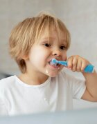 FOREO ISSA™ 4 Baby elektromos fogkefe gyermekeknek újszülöttkortól 3 éves korig Bubble Blue 1 db